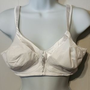 Playtex 40B Bra 18 Hour Wireless Bra Full Coverage Back Smoothing‎ White